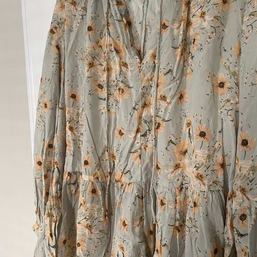 H&M Flowy Spring Dress - Picture 4 of 5